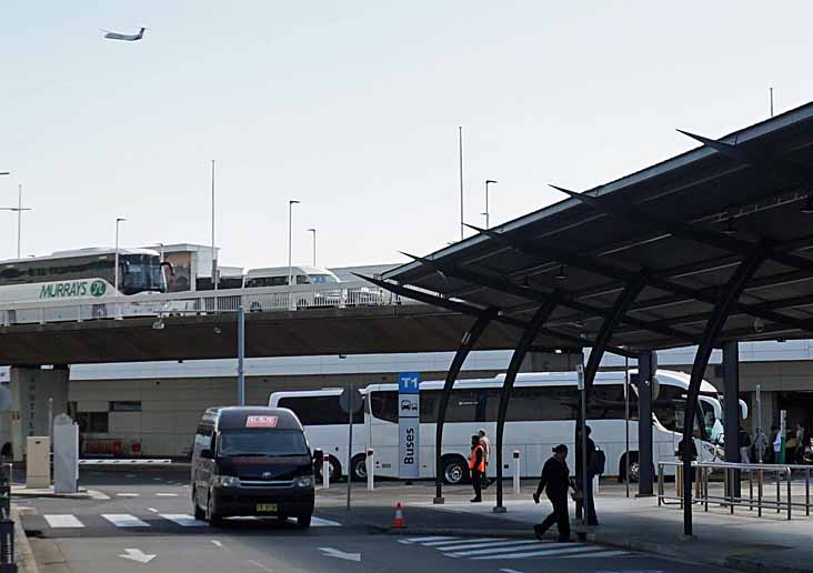 KST Toyota HiAce Commuter 8